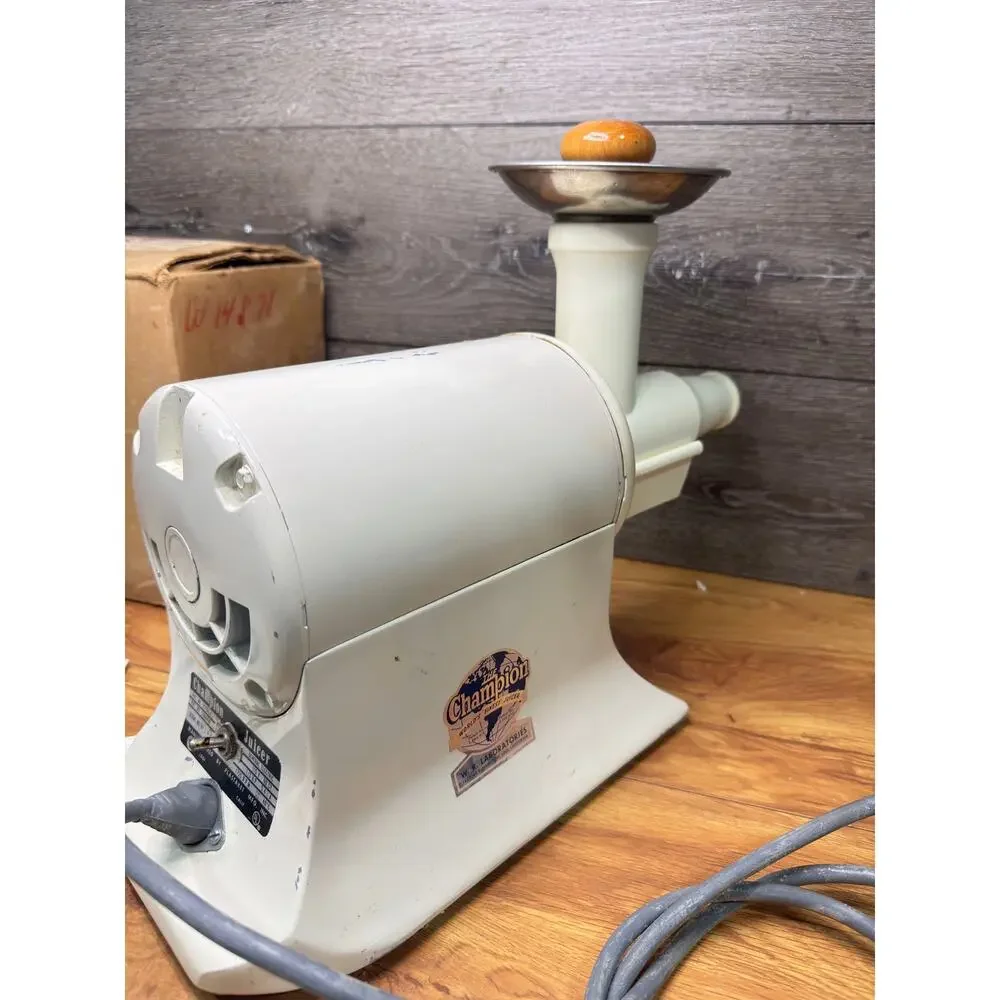 VTG Champion Juicer 1/3 HP Heavy Duty Motor with accessories